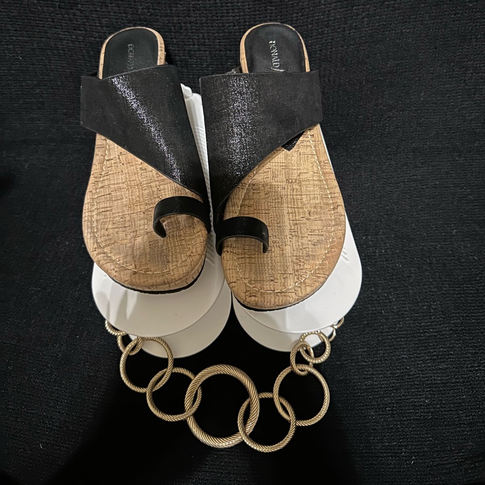Donald Pliner Metallic Black sandals